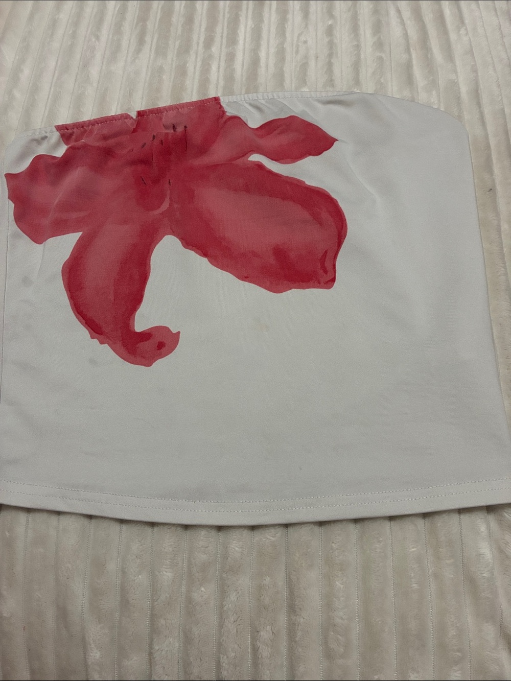 SHEIN White Strapless Crop Top with Red Floral Print